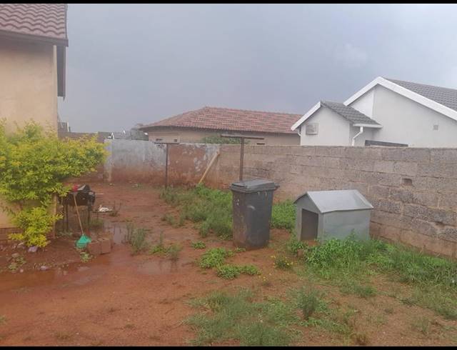 2 BEDROOM HOUSE FOR SALE IN BRAAMFISCHERVILLE